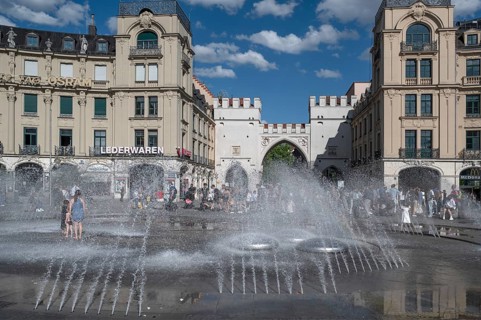 Karlstor am Stachus, built in 1791, in front the fountain in the Stachus roundabout, builder