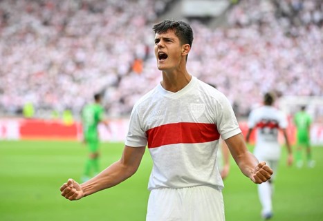 Goal celebration Jose Maria Chema Andres Baixauli VfB Stuttgart (30) Goal celebration Gesture