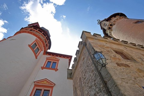 Inner courtyard with view upwards, Towers with oriel, Renaissance, Perspective, Castle, Veste