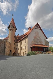 Tower and building with mural painting, courtyard, Renaissance, castle, Veste Heldburg, Heldburg,