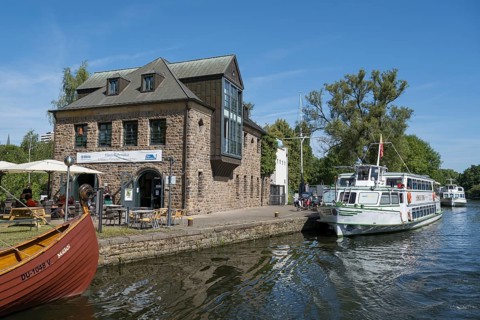 Haus Ruhrnatur, ships on the Ruhr, water station, Mülheim an der Ruhr, Rur region, North