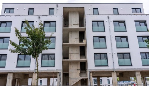 Shell construction, shortly in front of completion of a residential building, new Graf Bismarck