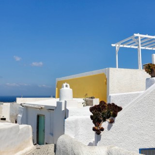 Architectural detail, typical white holiday homes, blue sky, Oia, Thira, Santorini, Cyclades,