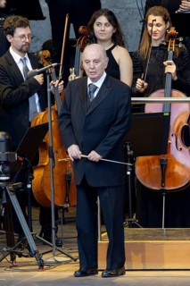 Daniel Barenboim, Conductor, West-Eastern Divan Orchestra - Daniel Barenboim and Lang Lang,