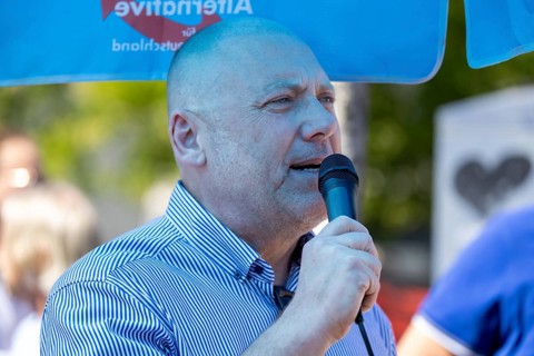 Ludwigshafen: Joachim Paul gives a speech at a rally in the Maudach district*** The election