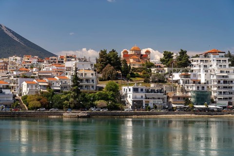 Euripos Canal and Kanithos, island capital Chalkida, island of Euboea or Evia, Greece