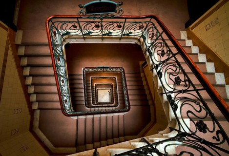 Interior view, staircase, square, art nouveau, Alsterhaus, Free and Hanseatic City of Hamburg,
