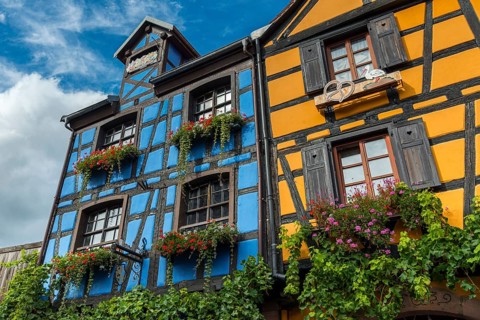 Decorated half-timbered houses in the historic old town of Riquewihr, Ellsass
