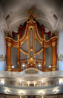 Interior photo, Marcussen organ on the concert tempore, with donator's tablet for the Walcker organ