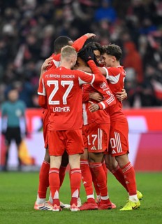 Goal cheers Konrad Laimer FC Bayern Munich FCB (27) Jonathan Tah FC Bayern Munich FCB (04) Michael