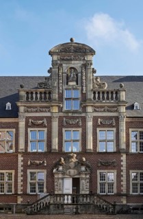 Baroque and moated castle Ahaus, today the seat of the Ahaus Technical Academy, courtyard, Ahaus,