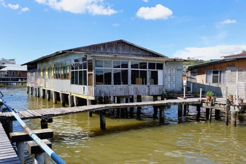 Kampong Ayer water village, Walkways and houses on stilts, Bandar Seri Begawan, Brunei