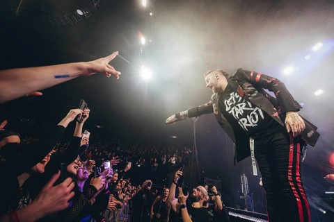 Singer Adam Gontier from Three Days Grace live on tour 25 at Berlin's Tempodrom on 19.11.2025