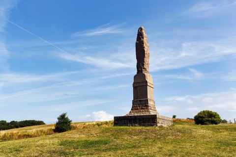 Memorial stone, stone obelisk, Hammershus fortress, tourist attraction, Allinge-Sandvig, Bornholm,