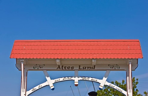 Welcome sign, entrance portal, Jork, Altes Land, Lower Saxony, Germany