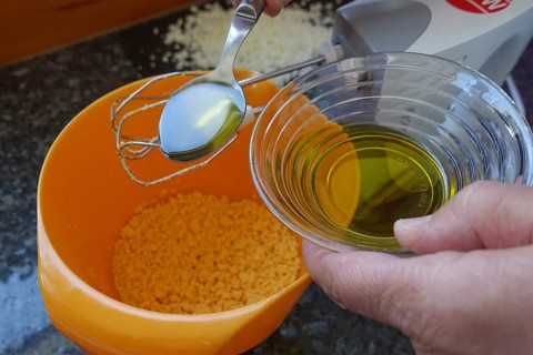 Southern German cuisine, preparing aioli, garlic cream, mayonnaise, oil and minced egg, men's