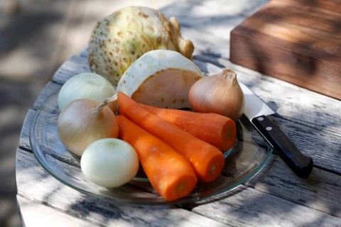 Southern German cuisine, preparing vegetables, raw carrots, celery, onions, vegetarian, vegan,