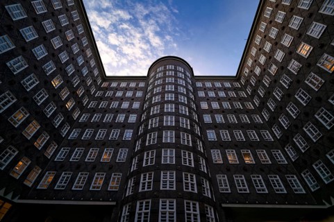 Sprinkenhof, Kontorhaus, brick expressionism, Kontorhausviertel, Free and Hanseatic City of