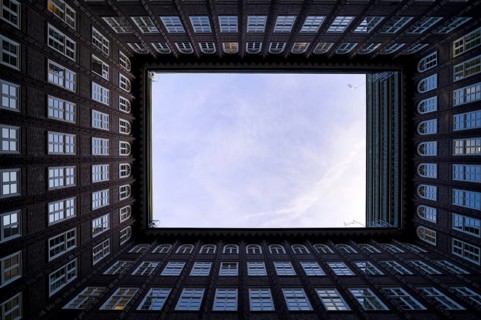 Chilehaus, Kontorhaus, brick expressionism, Kontorhausviertel, sky, Free and Hanseatic City of