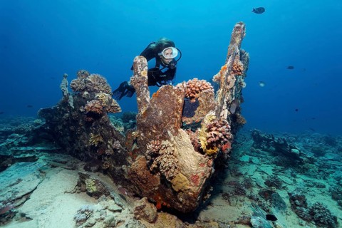 Diver, diver on Gubal lighter, wreck, shipwreck, Gubal Island, Hurghada, Red Sea, Egypt