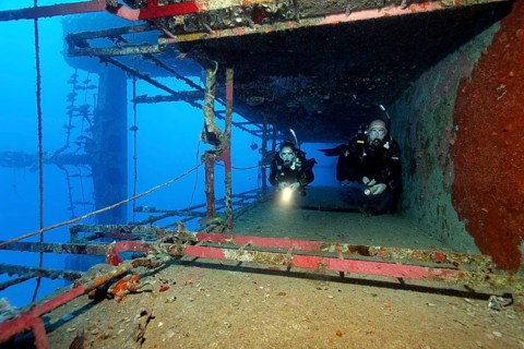 Diver and diver explore wreck, shipwreck, Salem Express, ferry, Port Safaga, Red Sea, Egypt