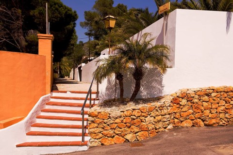 Finca, villas, bungalow, staircase, fence wall, stone wall lantern, Moraira former fishing village