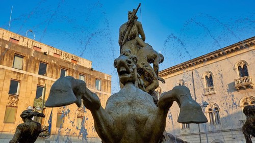 Fontana di Diana, the Fountain of Diana, Syracuse, Majestic fountain with mythological sculpture in