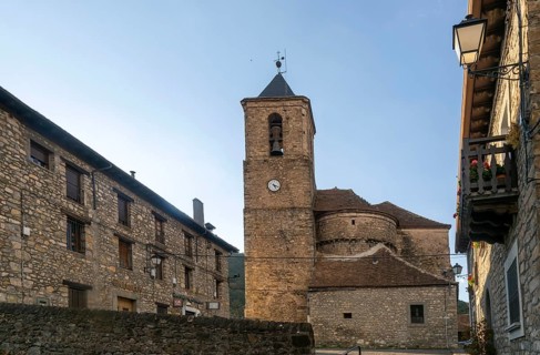 Church of San Martin medieval village of Echo or Hecho, Valle de Hecho, Pyrenees Mountains, Huesca