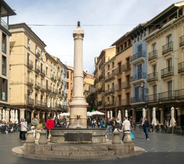 Historic buildings fountain monument, Plaza del Torico square, city centre of Teruel, Aragon, Spain