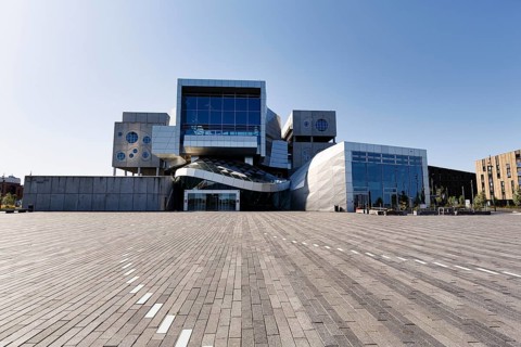 Concert hall und Musikkens Hus, Haus der Musikkens Plads, square, architect Coop Himmelblau, modern