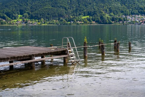 Badesteg am Ufer des Tegernsee, Bad Wiessee, Upper Bavaria, Bavaria, Germany