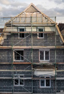 Energetic renovation of an apartment building, renovation of an old building, thermal insulation,