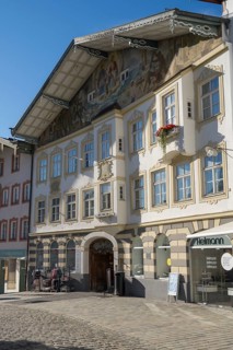 Gabled house, Marktstraße, Fußgängerzone, Bad Tölz, Old Town, Upper Bavaria, Bavaria, Germany