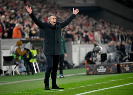 Coach coach Robin Van Persie Feyenoord Rotterdam on the sidelines Gesture Europa League, MHPArena,