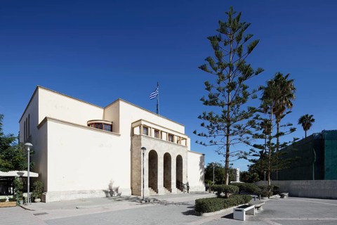 Portal, Archaeological Museum, Archeologikó Musío Ko, built 1923-1943, with finds from ancient to