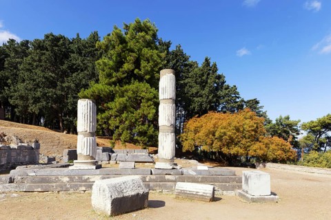 Middle terrace, pillars of the temple complex, Asclepieion, Latin Aescupium, three terraces, place