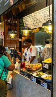 The Mercadeo da Ribeira, also known as TimeOut Market, is the best address for Portuguese