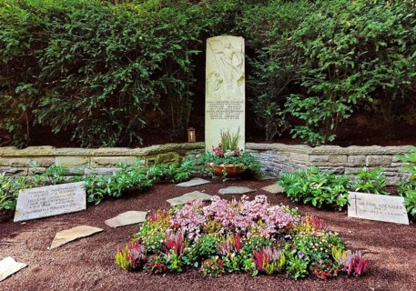 Grave of Konrad Adenauer and the Adenauer family at the Rhöndorfer Waldfriedhof, Bad Honnef, North