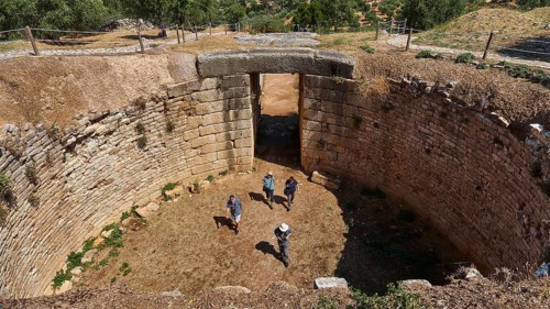Group of visitors, Mycenaean dome tomb, archaeological site, UNESCO World Heritage Site, Mycenae,