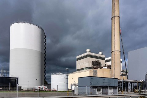 Stadtwerke Düsseldorf district heating storage plant, at the Lausward CHP plant, with a volume of