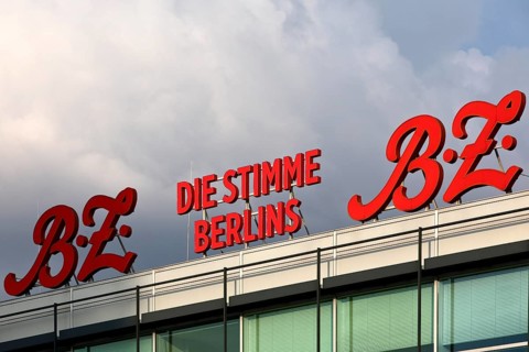 Neon sign for the tabloid B. Z. The voice of Berlin at the Europa-Center, Charlottenburg, Berlin,