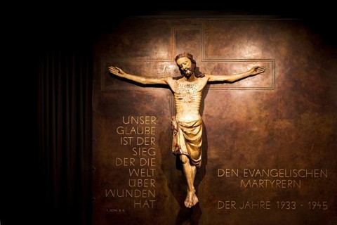 Kaiser Wilhelm Memorial Church, New Church, bronze plaque with Christ commemorating the Protestant