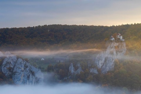 View from the Knopfmacherfelsen to Bronnen Castle, limestone rock, rock face, mixed forest, autumn