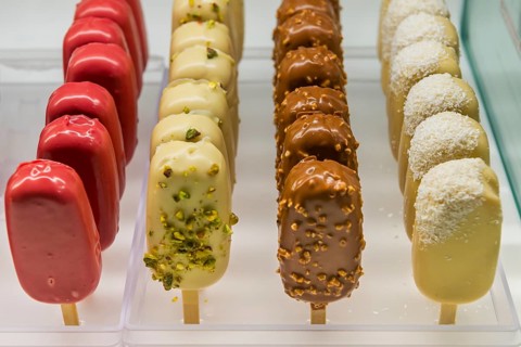 Ice lollies in a patisserie display