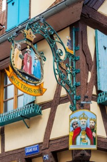 Guild sign of a restaurant in the old town centre of Ribeauvillè