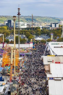 The 178th Cannstatter Volksfest on the Wasen attracted 4.2 million visitors. The Wasenrummel is one