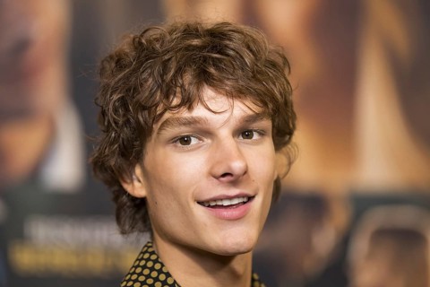 Mason Thames on the red carpet for the special screening of All das Ungesagte zwischen uns -