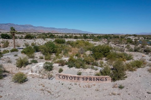 Coyote Ssprings - The Coyote Springs golf course in the Nevada desert. The Jack Nicklaus-designed
