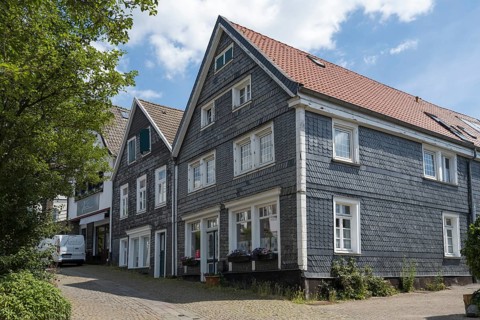 Slate-clad houses, Old Town, Kettwig, Essen, Rur region, North Rhine-Westphalia, Germany
