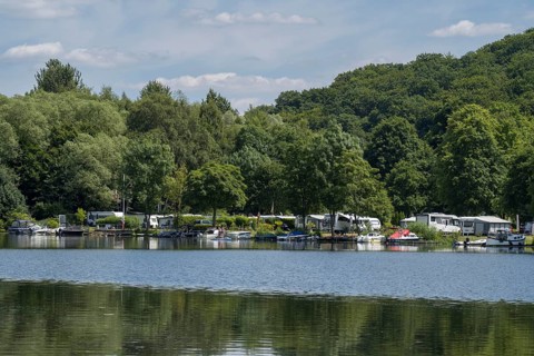 Campsite on the Ruhr, Kettwig, Essen, Rur region, North Rhine-Westphalia, Germany